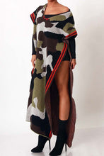 Load image into Gallery viewer, New Arrivals CAMO PRINT SIDE DEEP SLIT PONCHO (ONESIZE)